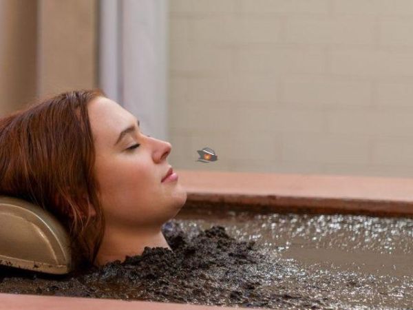 Taking mud bath can help you improve blood circulation